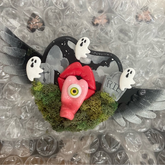 Art Piece/Key Holder - Picture 2 of 4